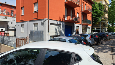 Locale commerciale, uso ufficio o negozio