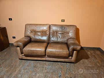 divano in pelle