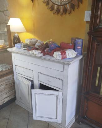 Madia in legno vecchia