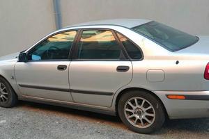 Volvo s40 del 2001