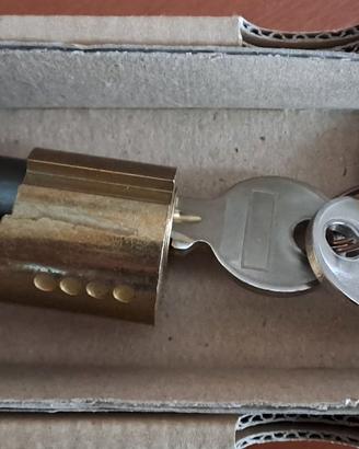 Cilindro ottone per serratura