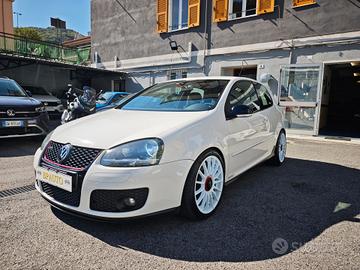 Volkswagen Golf GTI 2.0 16V