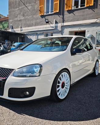 Volkswagen Golf GTI 2.0 16V