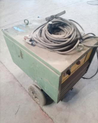 saldatrice 380 o 220 v 