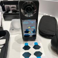 Action camera Insta360 X5 Essentals bundle  + acc
