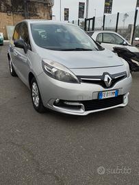 Renault Scenic Scénic XMod dCi 110 CV EDC Bose AUT