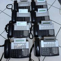 Centralino Digitale + 8 telefoni fissi