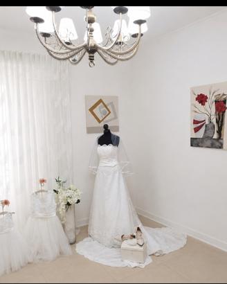 abito da sposa e 2 vestiti da damigella 