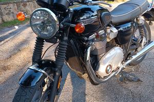 Triumph Bonneville T120  Anno 2019 - KM 11.400