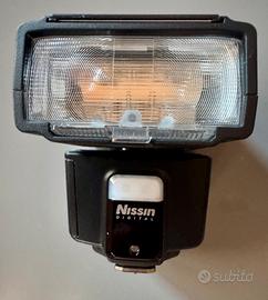 Flash portatile Nissin i40 per CANON.