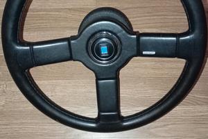 Volante Nardi Giugiaro Design