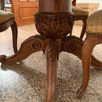 Tavolo rotondo stile barocco piemontese