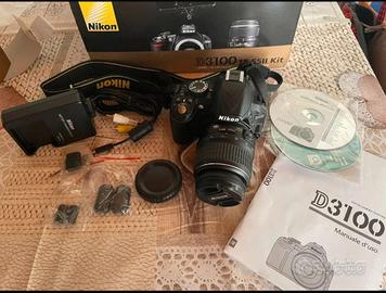 Reflex Nikon D3100 con box originale & zoom