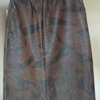 Gonna in pelle marrone, vestibilità taglia 46/48