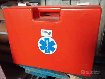 Cassetta Pronto Soccorso con supporto