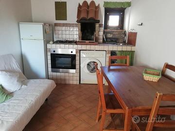 2 LOCALI A OLEVANO ROMANO