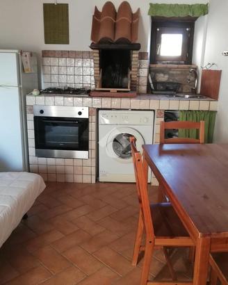 2 LOCALI A OLEVANO ROMANO