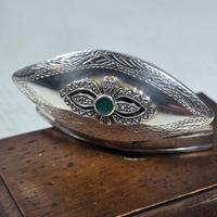 antico portapillole argento e malachite