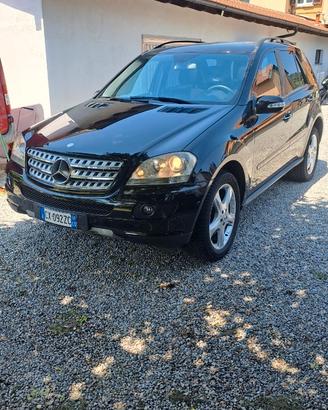 Mercedes ML320