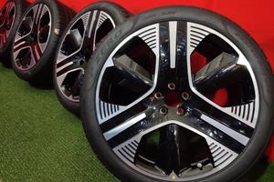 Cerchi Maserati Grecale Pneu 255 40 21 - 295 35 21