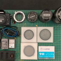 Olympus OM-D EM 10 IV + 3 Obiettivi e accessori