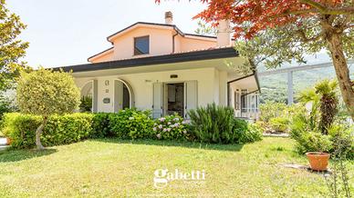 Villa bifamiliare Villa Santa Maria [v442VRG]