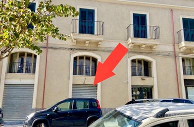 PRIVATO AFFITTA vicino PIAZZA CAIROLI lato monte