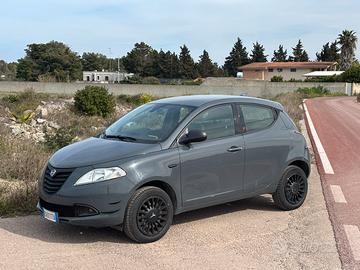 Lancia Ypsilon Metano