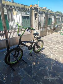 Bicicletta  BMX