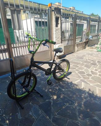Bicicletta  BMX