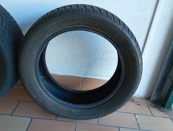 4 Pneumatici invernali Toyo 215/55 R18