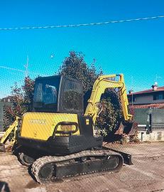 E212 - Escavatore 50 q Yanmar B50