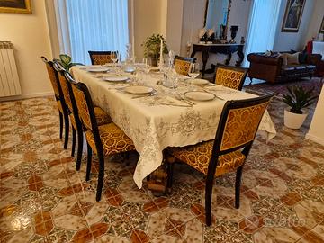 Tavolo antico con 8 sedie