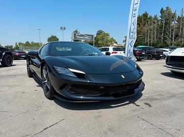 Ferrari 296 GTB / /PACH. CARBONIO/TELC. /CAPLEY