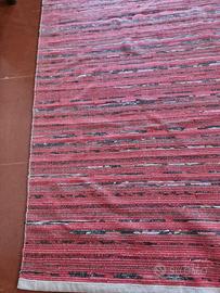 tappeto / pezzotto valtellinese rosso