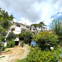 Villetta quadrifamiliare Marino