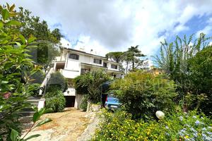 Villetta quadrifamiliare Marino