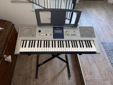 TASTIERA PORTATILE YAMAHA 61 tasti