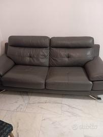 Divano in pelle 