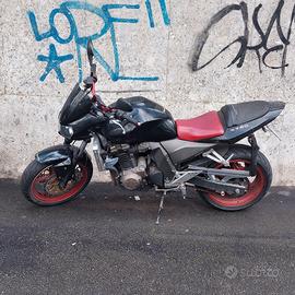 Cawasaki Z750 anno 2004