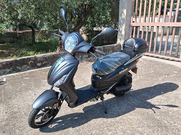 SCOOTER ELETTRICO ZTECH