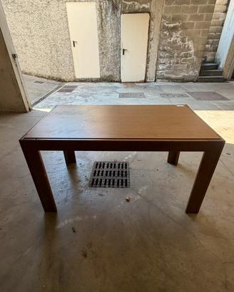 Tavolo rettangolare in legno massello