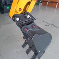 Miniescavatore SHIUANTUI SE12 motore Kubota