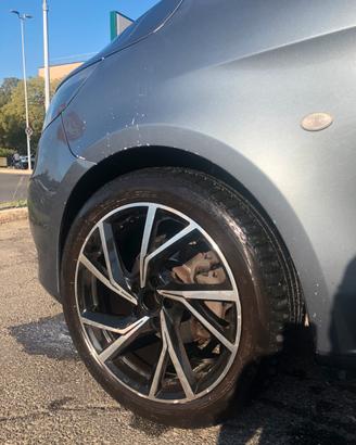 Cerchi in lega da 19 per audi e mercedes