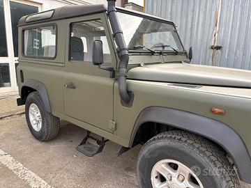 DEFENDER LAND ROVER LD B5 028