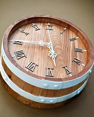 Orologio rustico fatto a mano in castagno 