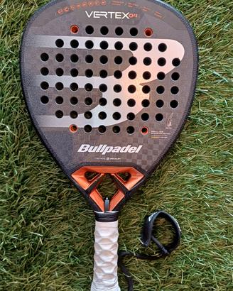 Bullpadel Vertex 04 