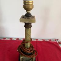 Lampada da tavolo in onice