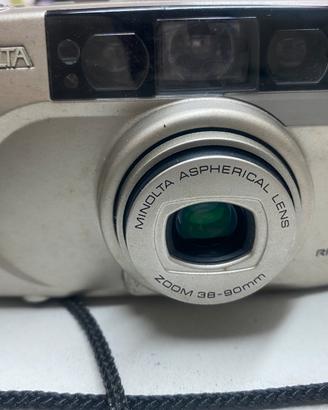Macchina fotografica minolta af riva zoom 90
