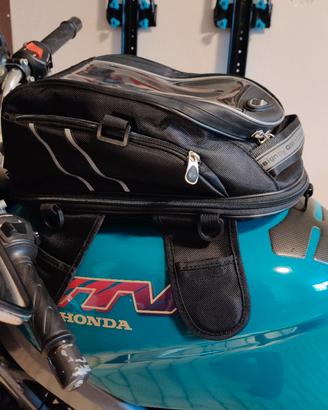 borsa moto GIVI da serbatoio (attacco magnetico)